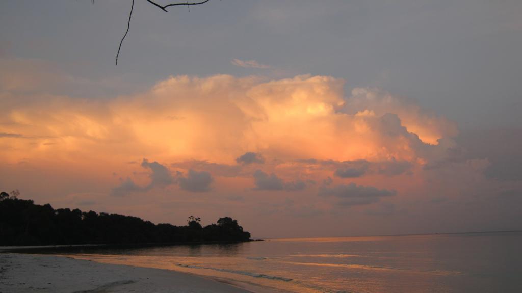 Coconutbeach Bungalows Derm Tkov Village Luaran gambar